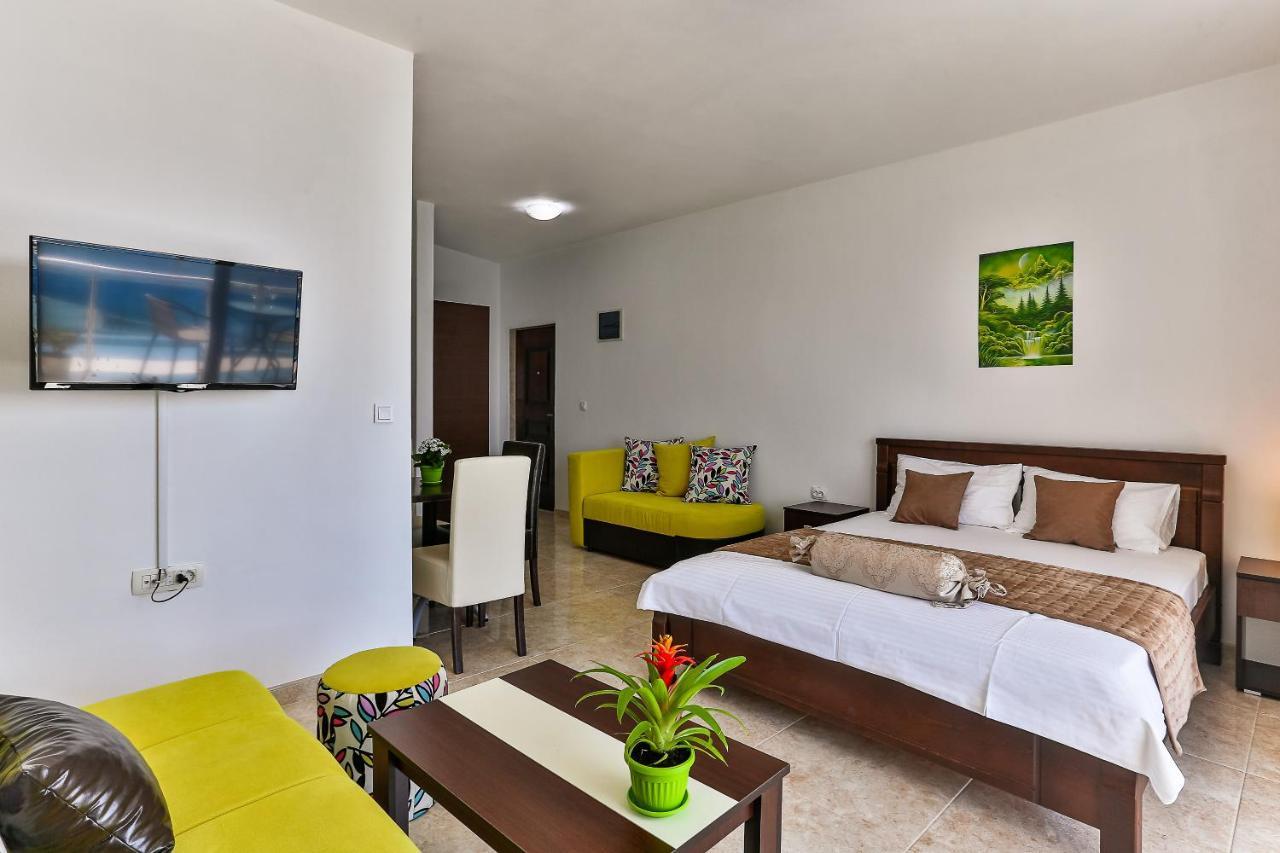 Buskovic Appartement Dobra Voda Buitenkant foto