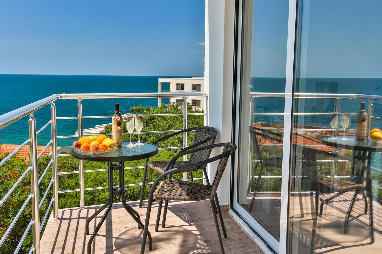 Buskovic Appartement Dobra Voda Buitenkant foto