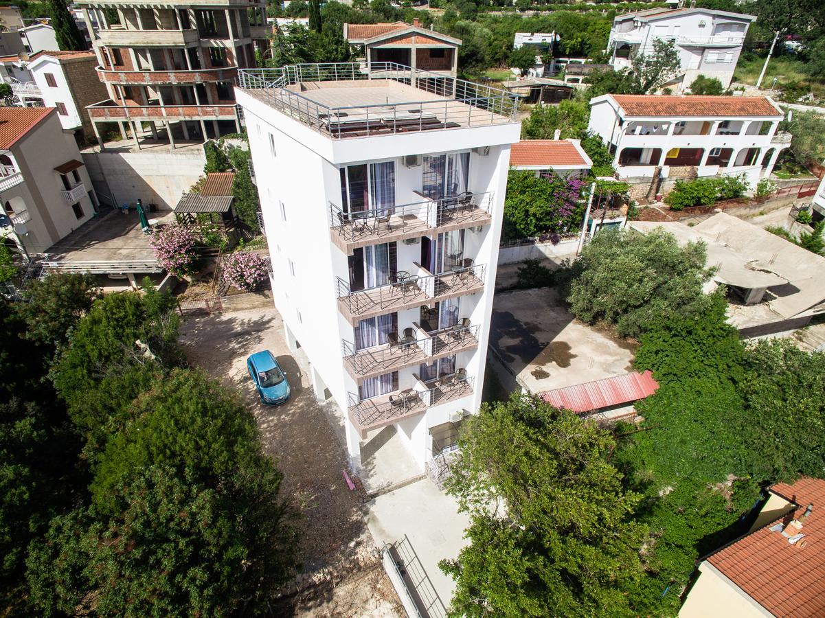 Buskovic Appartement Dobra Voda Buitenkant foto